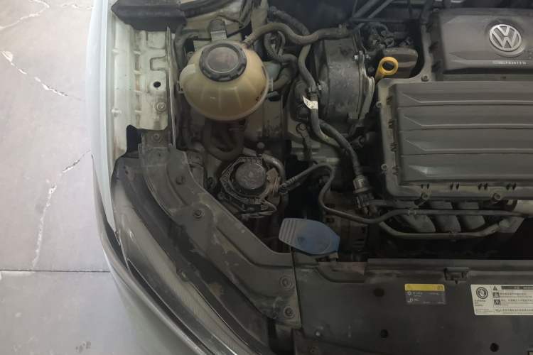 Used Jetta VA3 2019 1.5L Automatic Enjoyment Edition Engine Bay Right