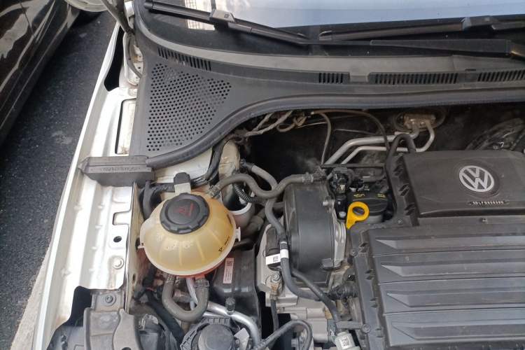 Used Jetta VA3 2019 1.5L Manual Entry-Level Version Engine Bay Right