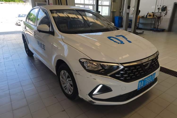 Used Jetta VA3 2019 1.5L Manual Entry-Level Version Front Right 45 Deg