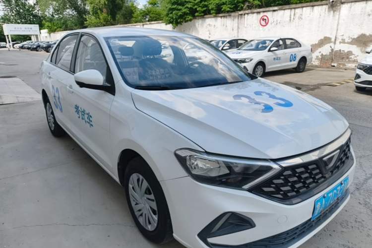Used Jetta VA3 2019 1.5L Manual Entry-Level Version Front Right 45 Deg
