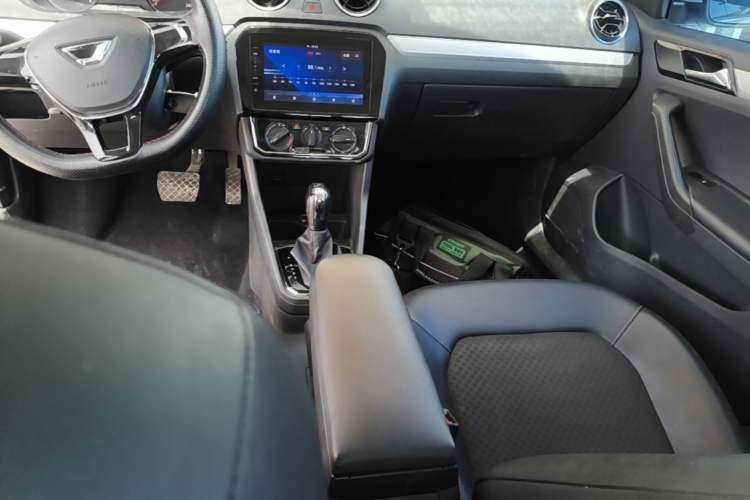 Used Jetta VA3 2019 1.5L Automatic Enjoyment Edition Gear Lever