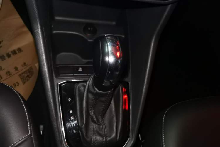 Used Jetta VA3 2019 1.5L Automatic Enjoyment Edition Gear Lever