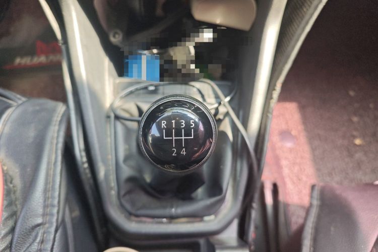 Used Jetta VA3 2019 1.5L Manual Enjoyment Edition Gear Lever