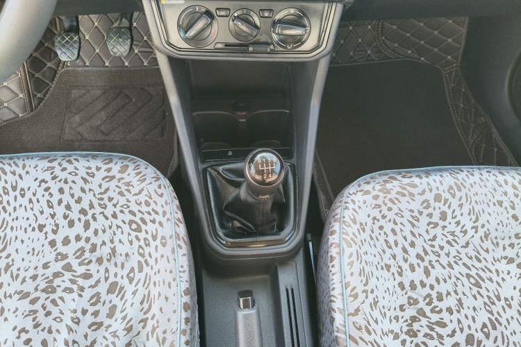 Used Jetta VA3 2019 1.5L Manual Entry-Level Version Gear Lever