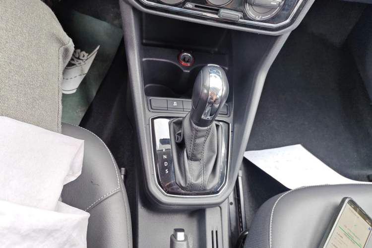 Used Jetta VA3 2019 1.5L Automatic Enjoyment Edition Gear Lever