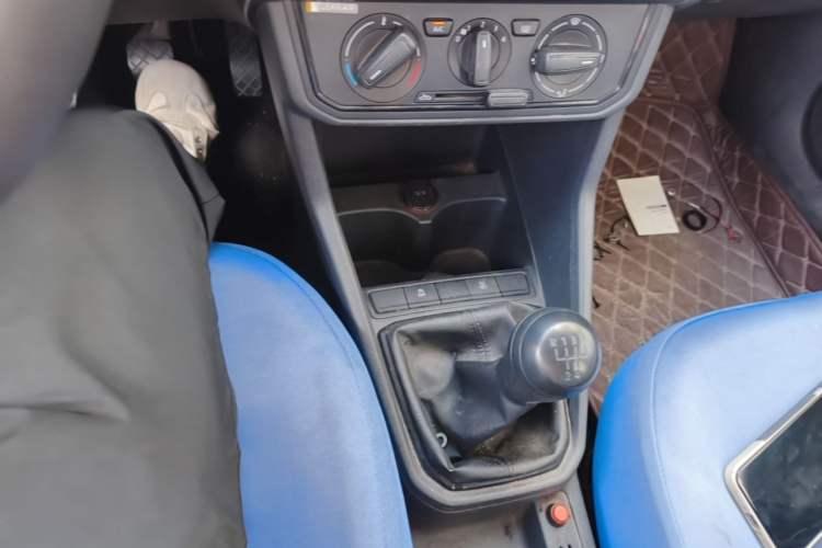 Used Jetta VA3 2019 1.5L Manual Entry-Level Version Gear Lever