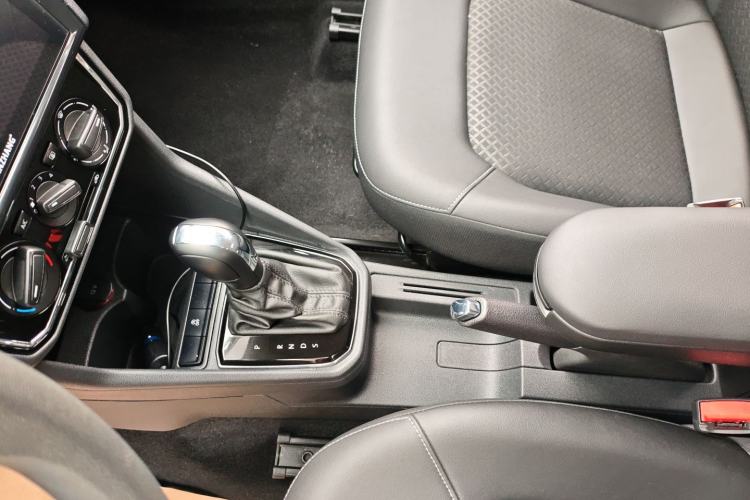 Used Jetta VA3 2019 1.5L Automatic Enjoyment Edition Interior 1