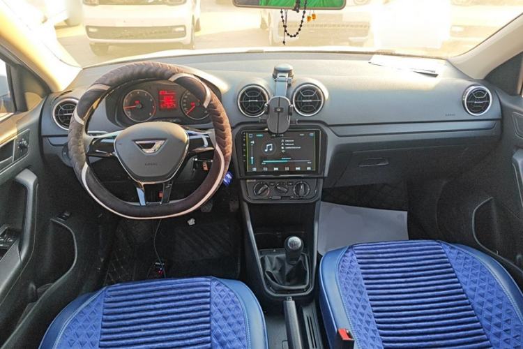 Used Jetta VA3 2019 1.5L Manual Entry-Level Version Interior 2