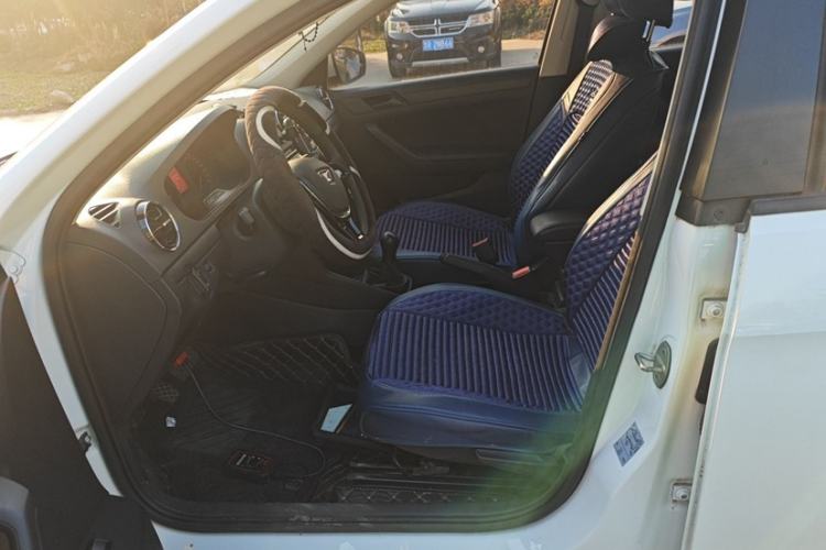 Used Jetta VA3 2019 1.5L Manual Entry-Level Version Interior 5