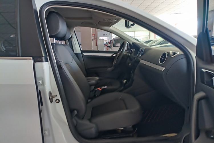 Used Jetta VA3 2019 1.5L Automatic Enjoyment Edition Interior 5