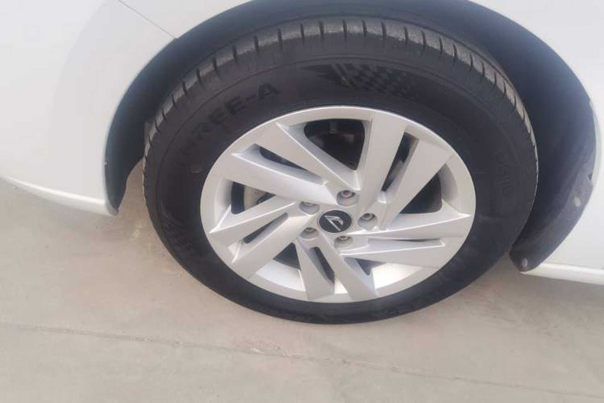 Used Jetta VA3 2019 1.5L Automatic Enjoyment Edition Left Front Wheel Hub