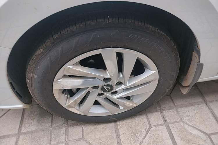 Used Jetta VA3 2019 1.5L Manual Enjoyment Edition Left Front Wheel Hub
