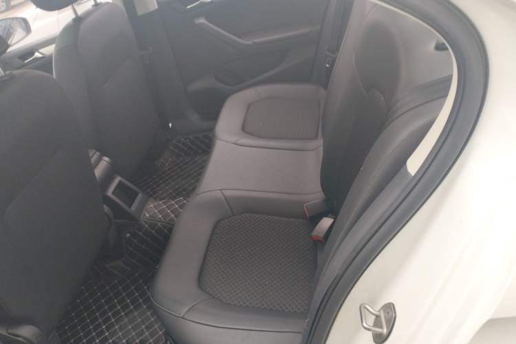 Used Jetta VA3 2019 1.5L Automatic Enjoyment Edition Left Rear Seat