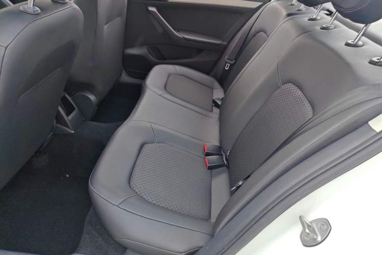 Used Jetta VA3 2019 1.5L Automatic Enjoyment Edition Left Rear Seat