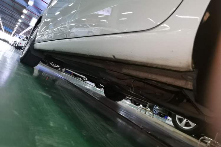 Used Jetta VA3 2019 1.5L Automatic Enjoyment Edition Left Side Sill