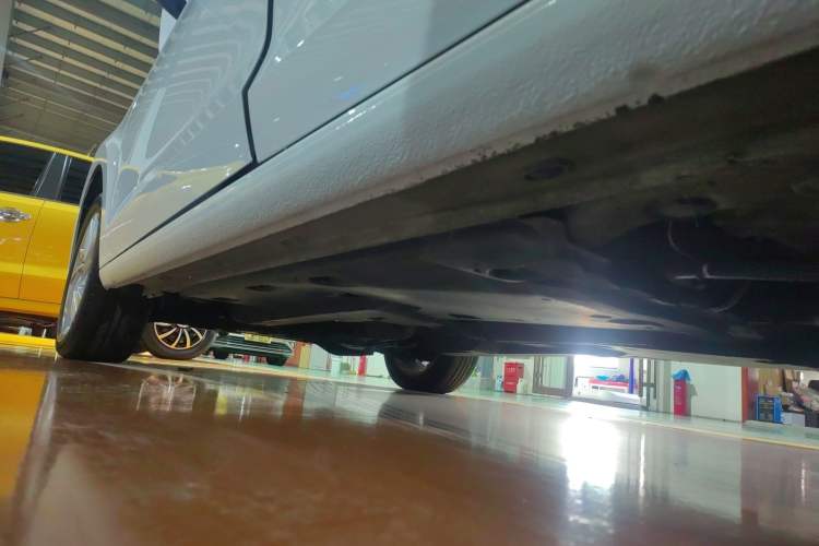 Used Jetta VA3 2019 1.5L Automatic Enjoyment Edition Left Side Sill