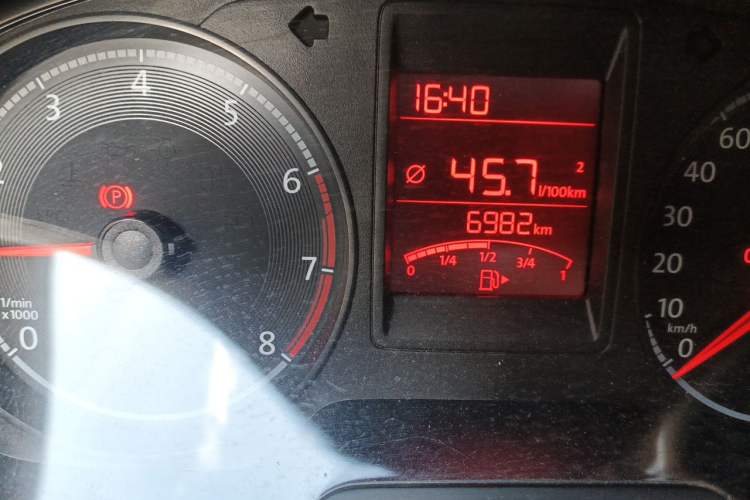 Used Jetta VA3 2019 1.5L Manual Enjoyment Edition Odometer Close Up