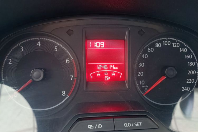 Used Jetta VA3 2019 1.5L Automatic Enjoyment Edition Odometer Close Up