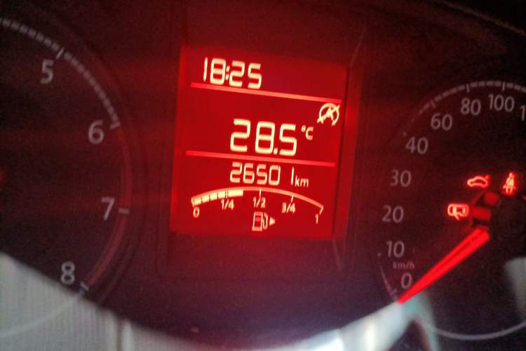 Used Jetta VA3 2019 1.5L Manual Entry-Level Version Odometer Close Up
