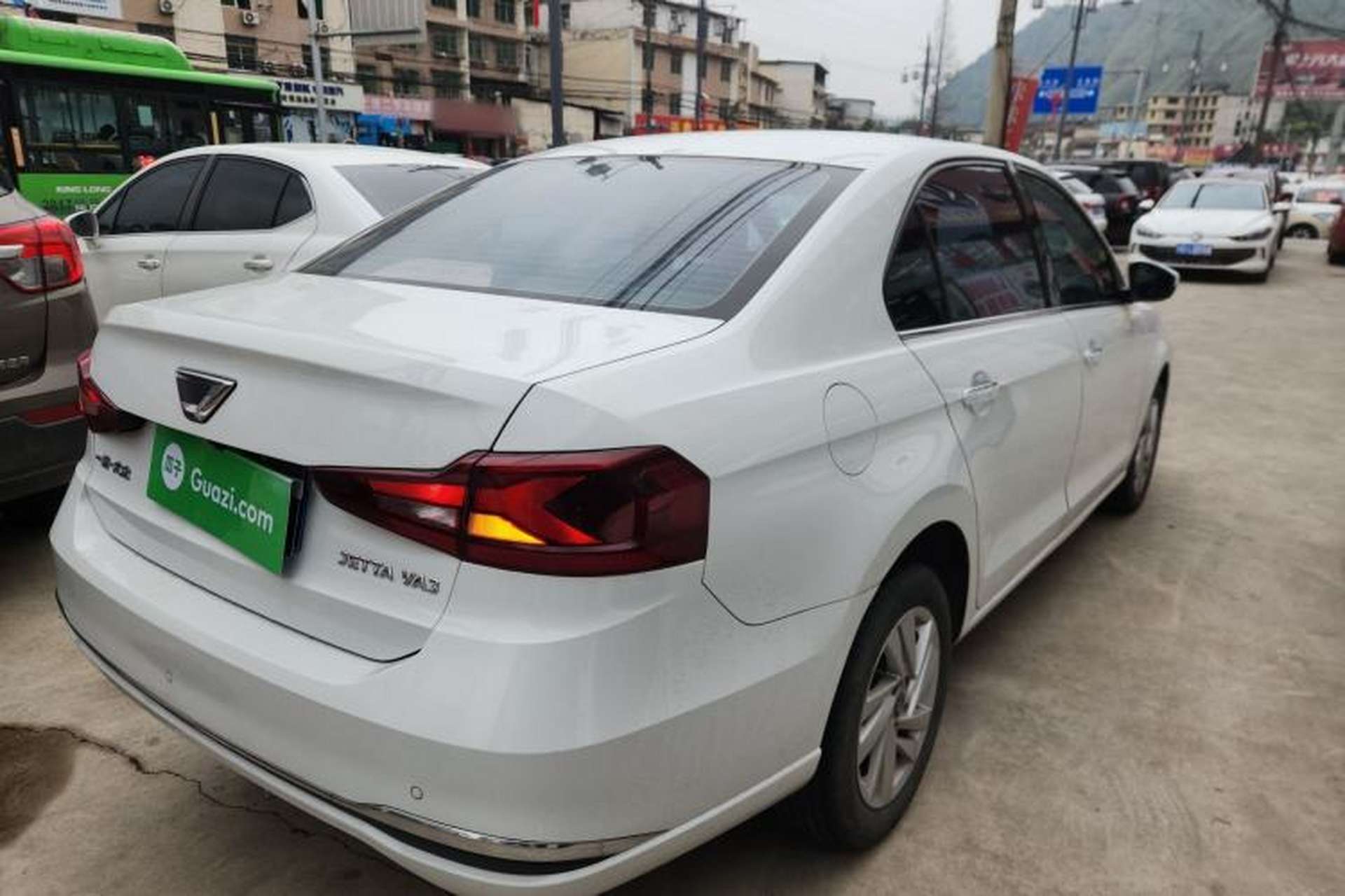 Used Jetta VA3 2019 1.5L Automatic Enjoyment Edition Rear Right 45 Deg