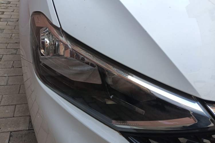 Used Jetta VA3 2019 1.5L Manual Enjoyment Edition Right Front Headlight