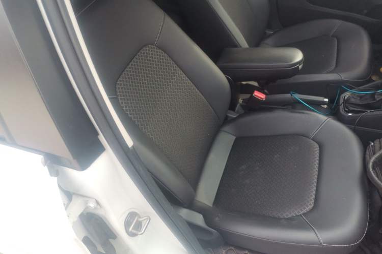 Used Jetta VA3 2019 1.5L Automatic Enjoyment Edition Right Front Seat