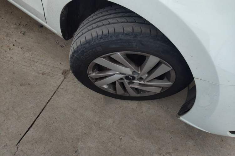 Used Jetta VA3 2019 1.5L Manual Enjoyment Edition Right Front Wheel Hub