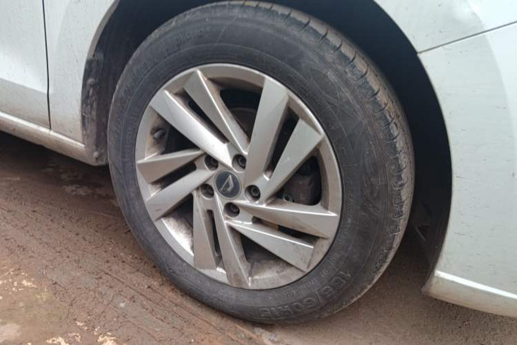 Used Jetta VA3 2019 1.5L Automatic Enjoyment Edition Right Front Wheel Hub