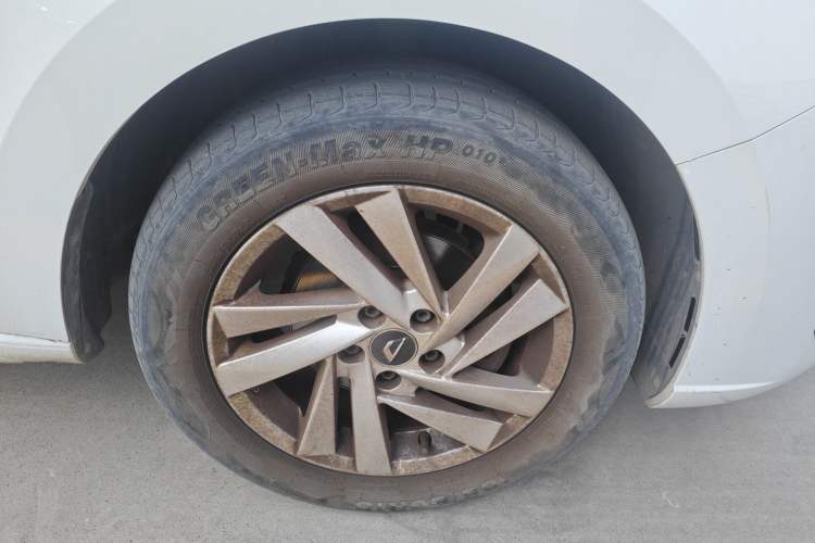 Used Jetta VA3 2019 1.5L Automatic Enjoyment Edition Right Front Wheel Hub