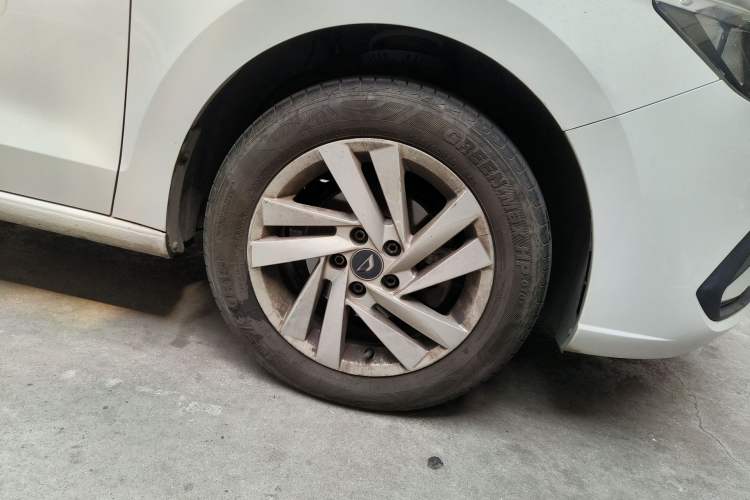 Used Jetta VA3 2019 1.5L Automatic Enjoyment Edition Right Front Wheel Hub
