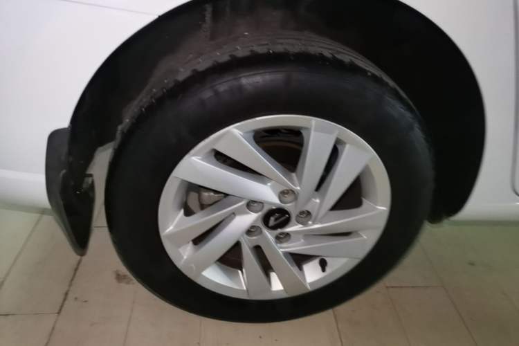 Used Jetta VA3 2019 1.5L Automatic Enjoyment Edition Right Rear Wheel Hub