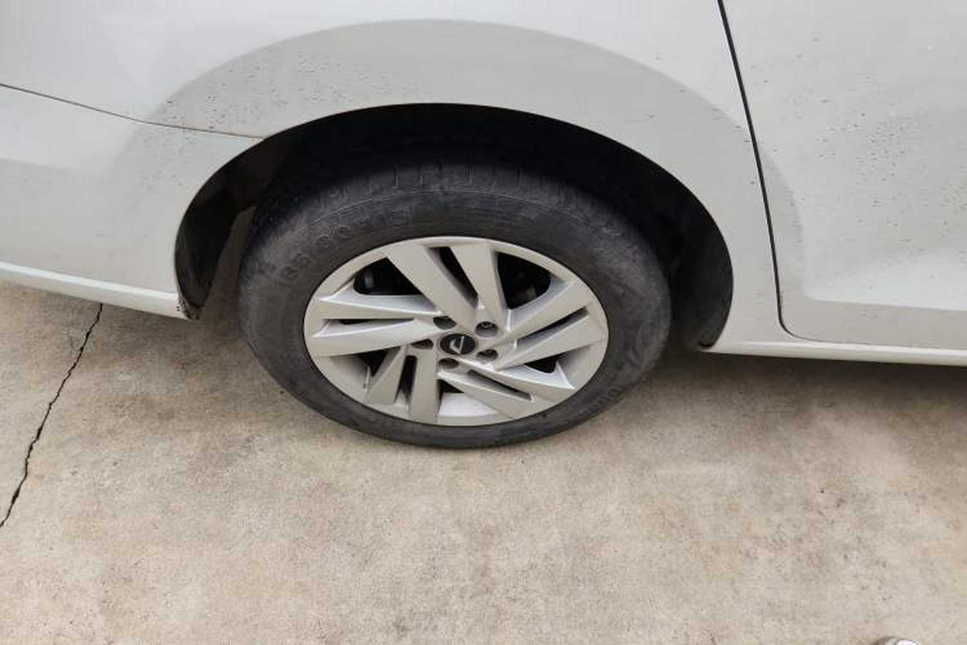 Used Jetta VA3 2019 1.5L Automatic Enjoyment Edition Right Rear Wheel Hub