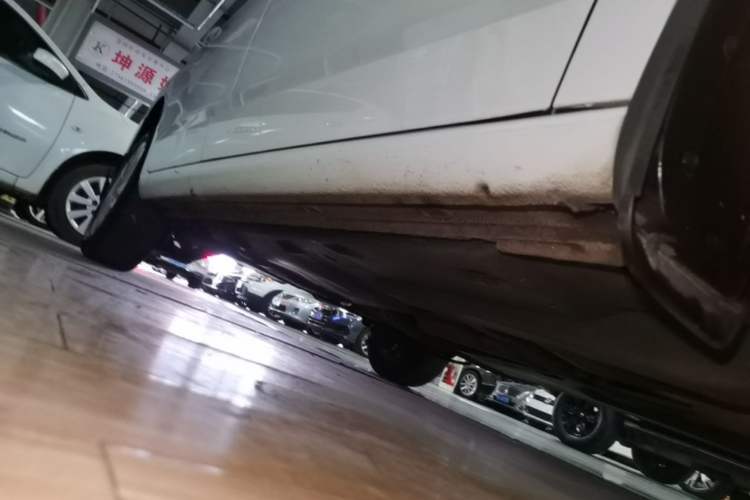 Used Jetta VA3 2019 1.5L Automatic Enjoyment Edition Right Side Sill