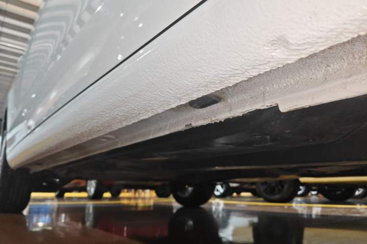 Used Jetta VA3 2019 1.5L Automatic Enjoyment Edition Right Side Sill