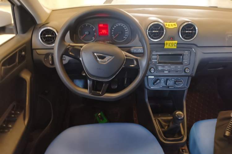 Used Jetta VA3 2019 1.5L Manual Entry-Level Version Steering Wheel
