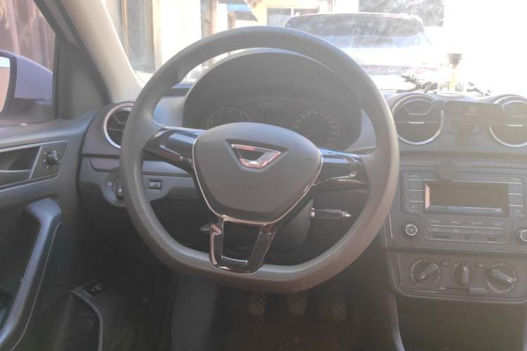 Used Jetta VA3 2019 1.5L Manual Entry-Level Version Steering Wheel