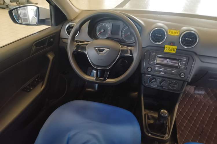 Used Jetta VA3 2019 1.5L Manual Entry-Level Version Steering Wheel