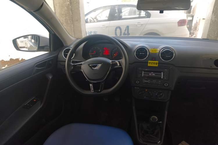 Used Jetta VA3 2019 1.5L Manual Entry-Level Version Steering Wheel