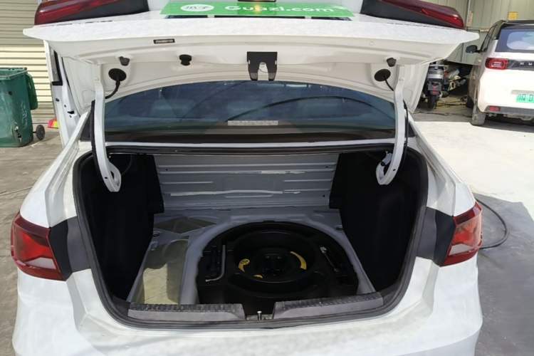 Used Jetta VA3 2019 1.5L Automatic Enjoyment Edition Trunk