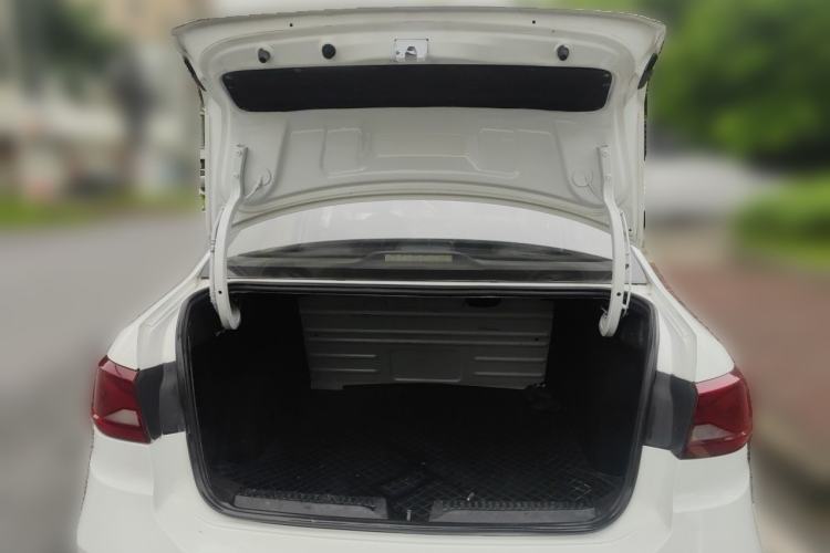 Used Jetta VA3 2019 1.5L Manual Entry-Level Version Trunk