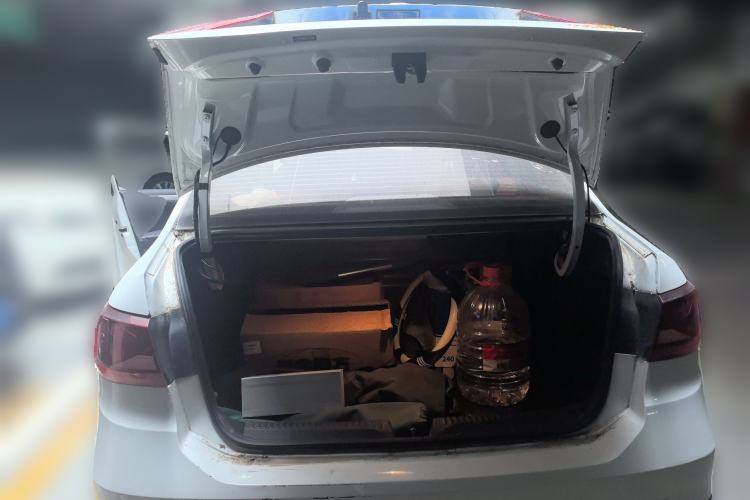 Used Jetta VA3 2019 1.5L Automatic Enjoyment Edition Trunk