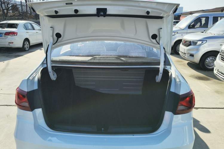 Used Jetta VA3 2019 1.5L Manual Entry-Level Version Trunk