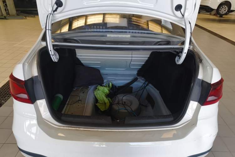 Used Jetta VA3 2019 1.5L Manual Entry-Level Version Trunk
