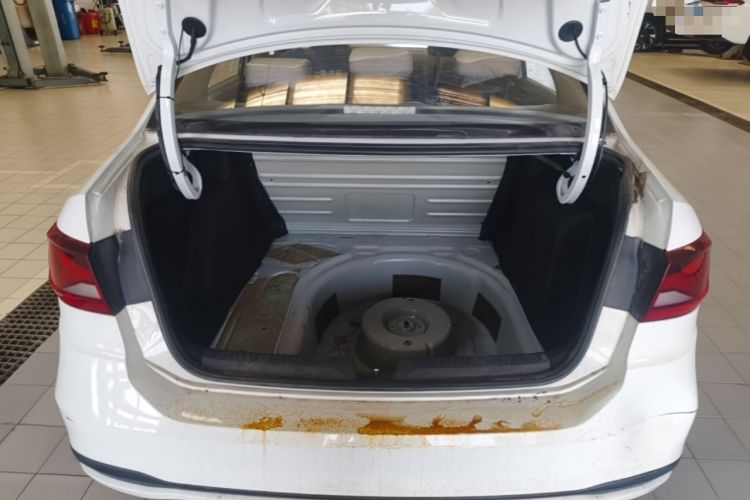 Used Jetta VA3 2019 1.5L Manual Entry-Level Version Trunk