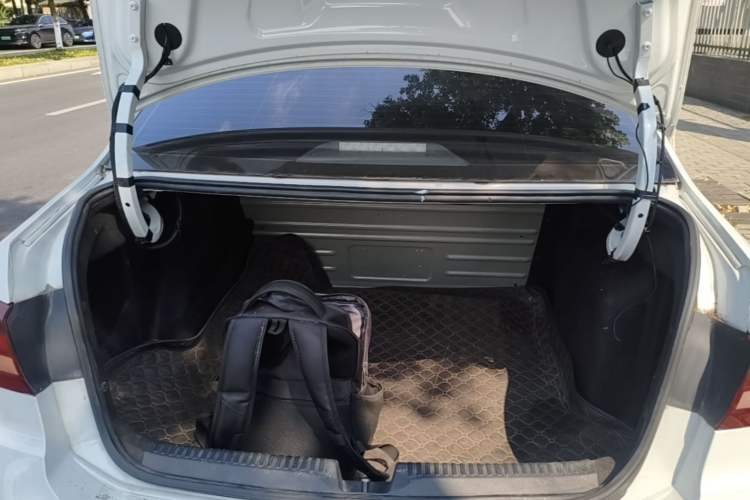 Used Jetta VA3 2019 1.5L Manual Entry-Level Version Trunk