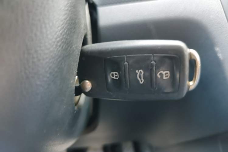Used Jetta VA3 2019 1.5L Manual Entry-Level Version Vehicle Key