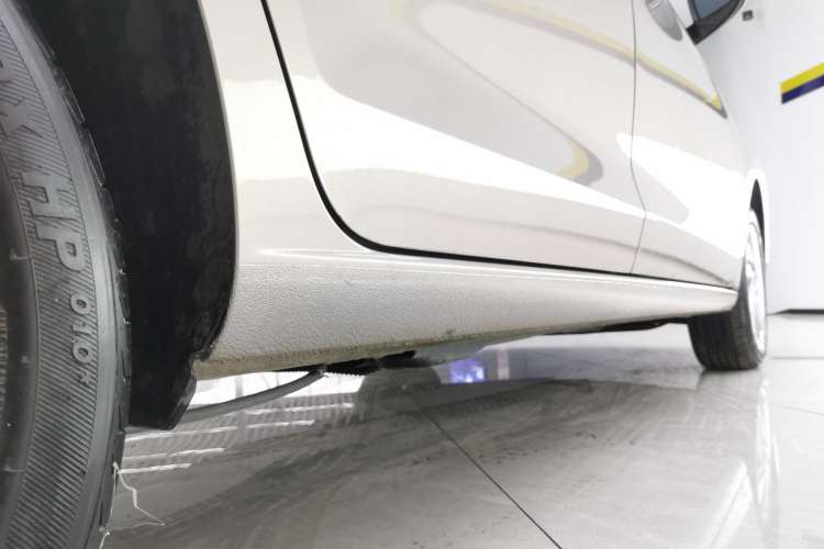 Used Jetta VA3 2019 1.5L Manual Enjoyment Edition Right Side Sill