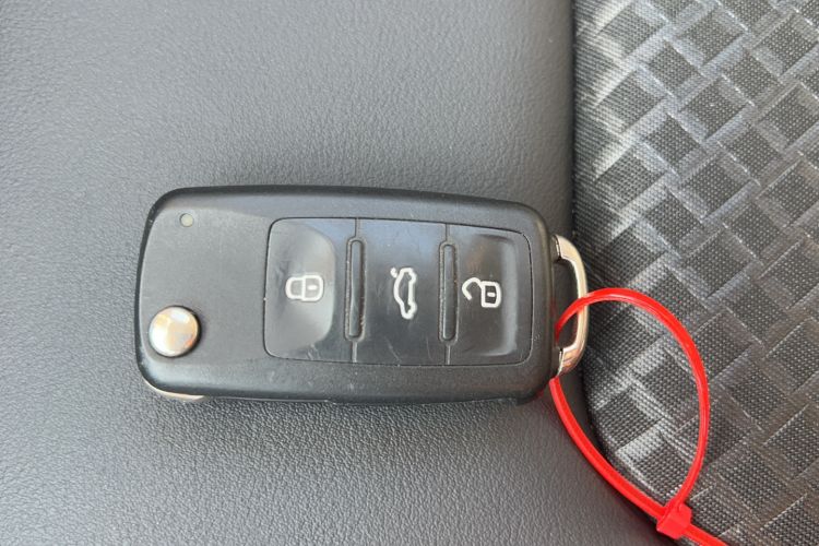 Used Jetta VA3 2019 1.5L Manual Enjoyment Edition Vehicle Key