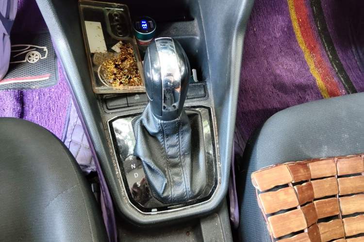 Used Jetta VA3 2020 1.5L Automatic "Upward Life" Edition Gear Lever