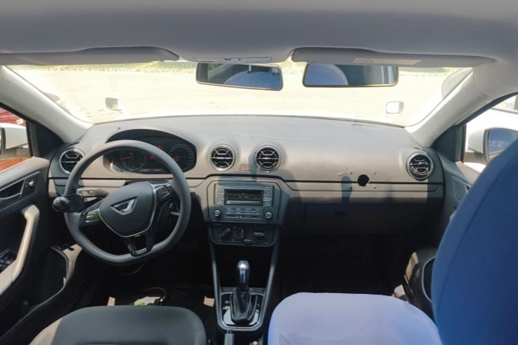 Used Jetta VA3 2020 1.5L Automatic "Upward Life" Edition Center Console